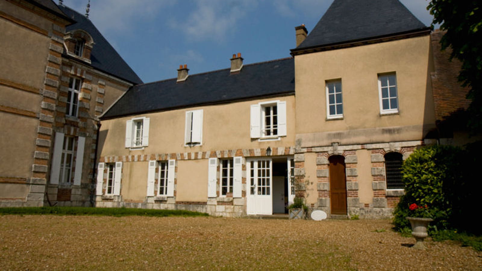 Cour principale