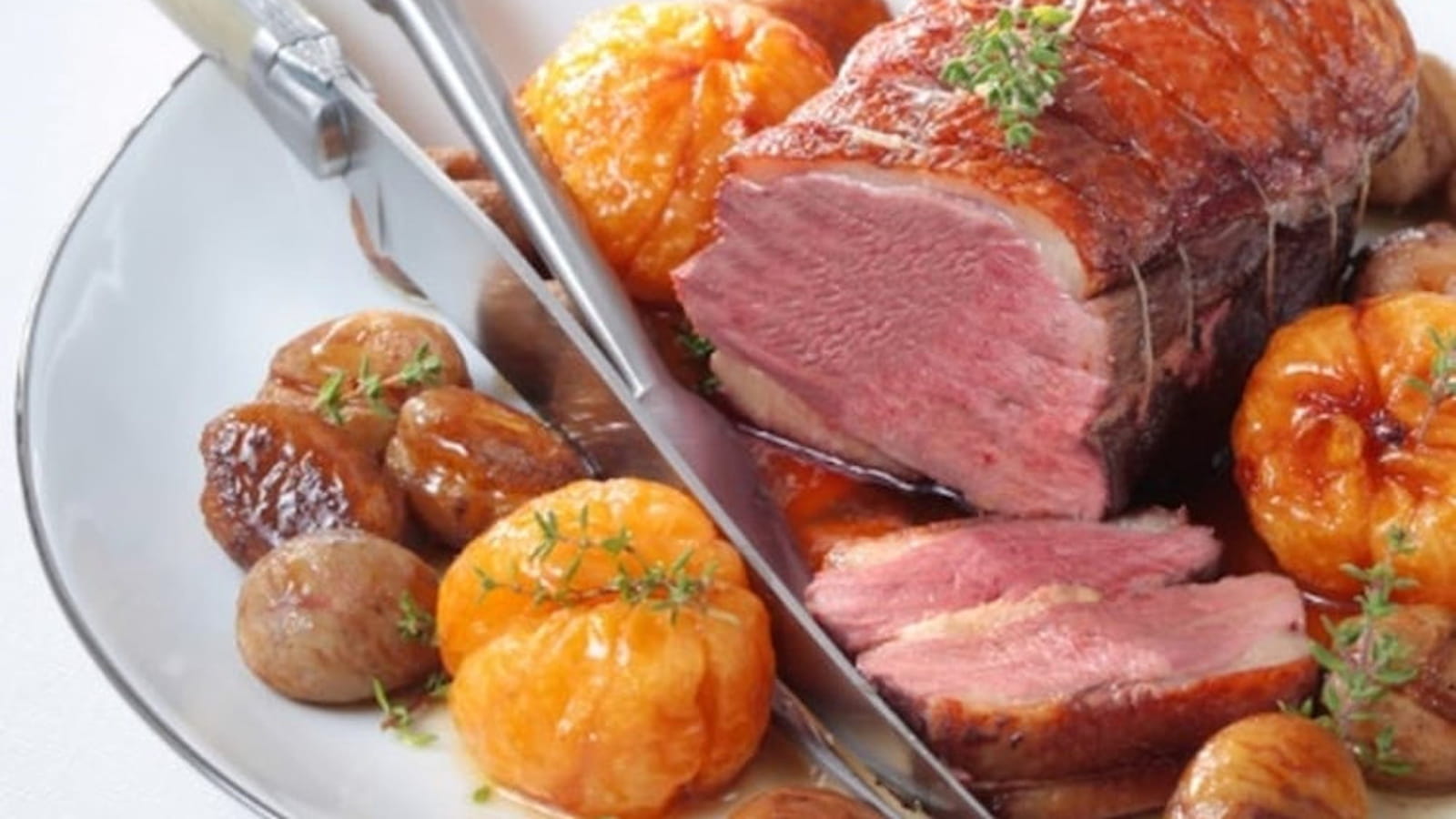 Rôti de Magret de canard au miel et aux fruits