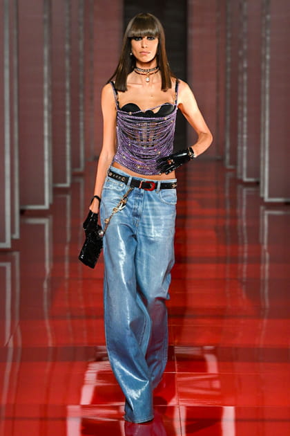 D&eacute;fil&eacute; Versace automne-hiver 2022-2023
