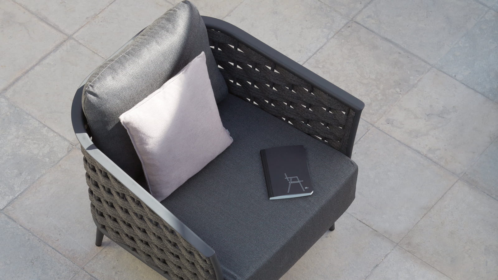 Fauteuil tressé outdoor Manutti