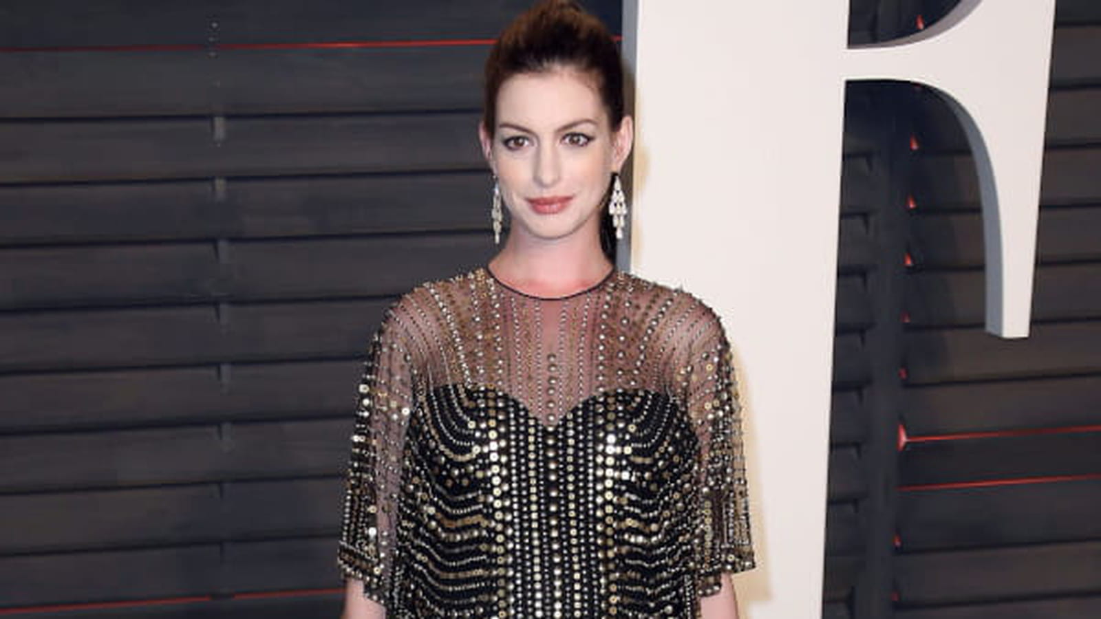 Anne Hathaway le 28 fevrier 2016