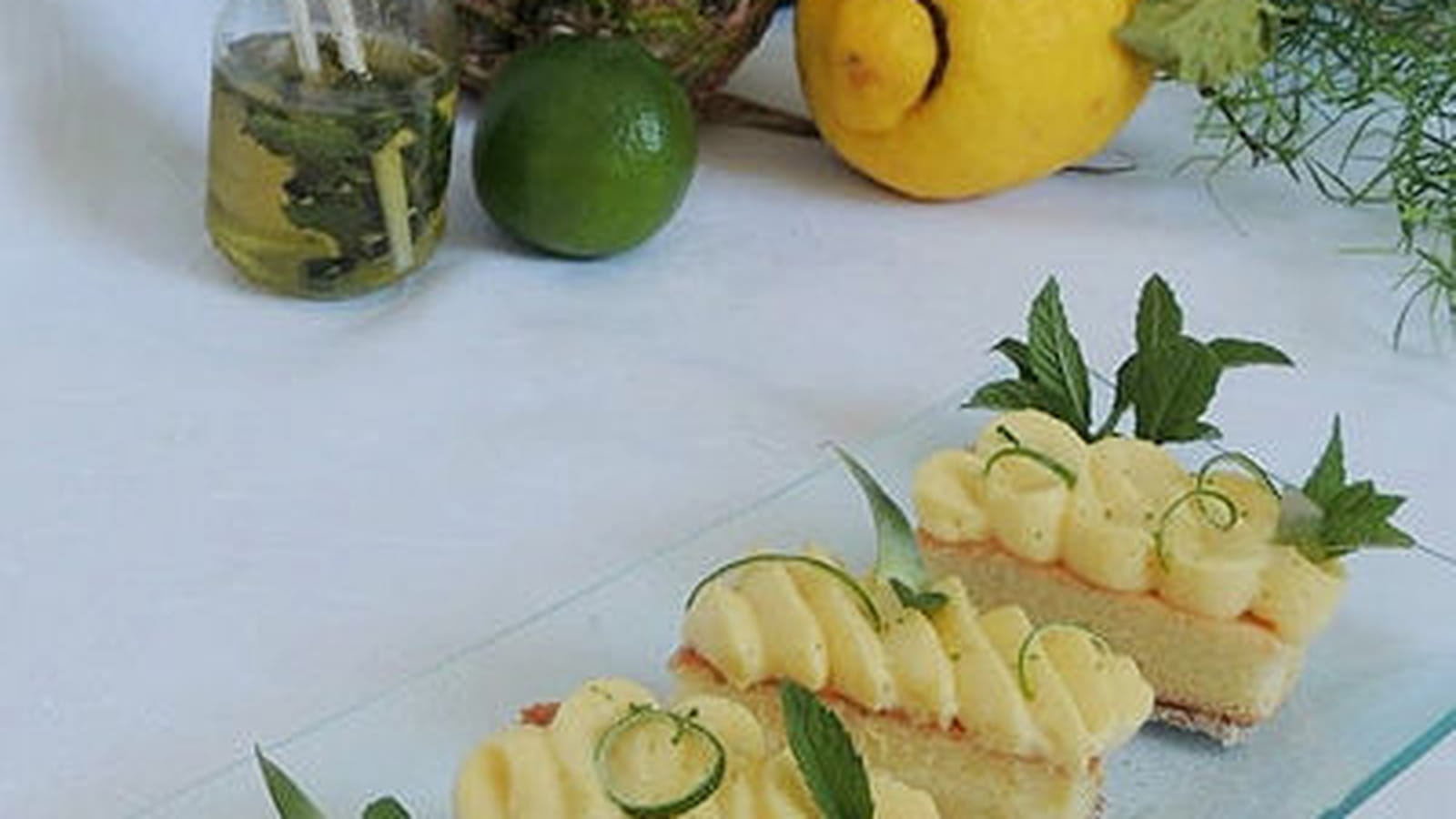 Entremets au citron vert, menthe et ananas, façon mojito