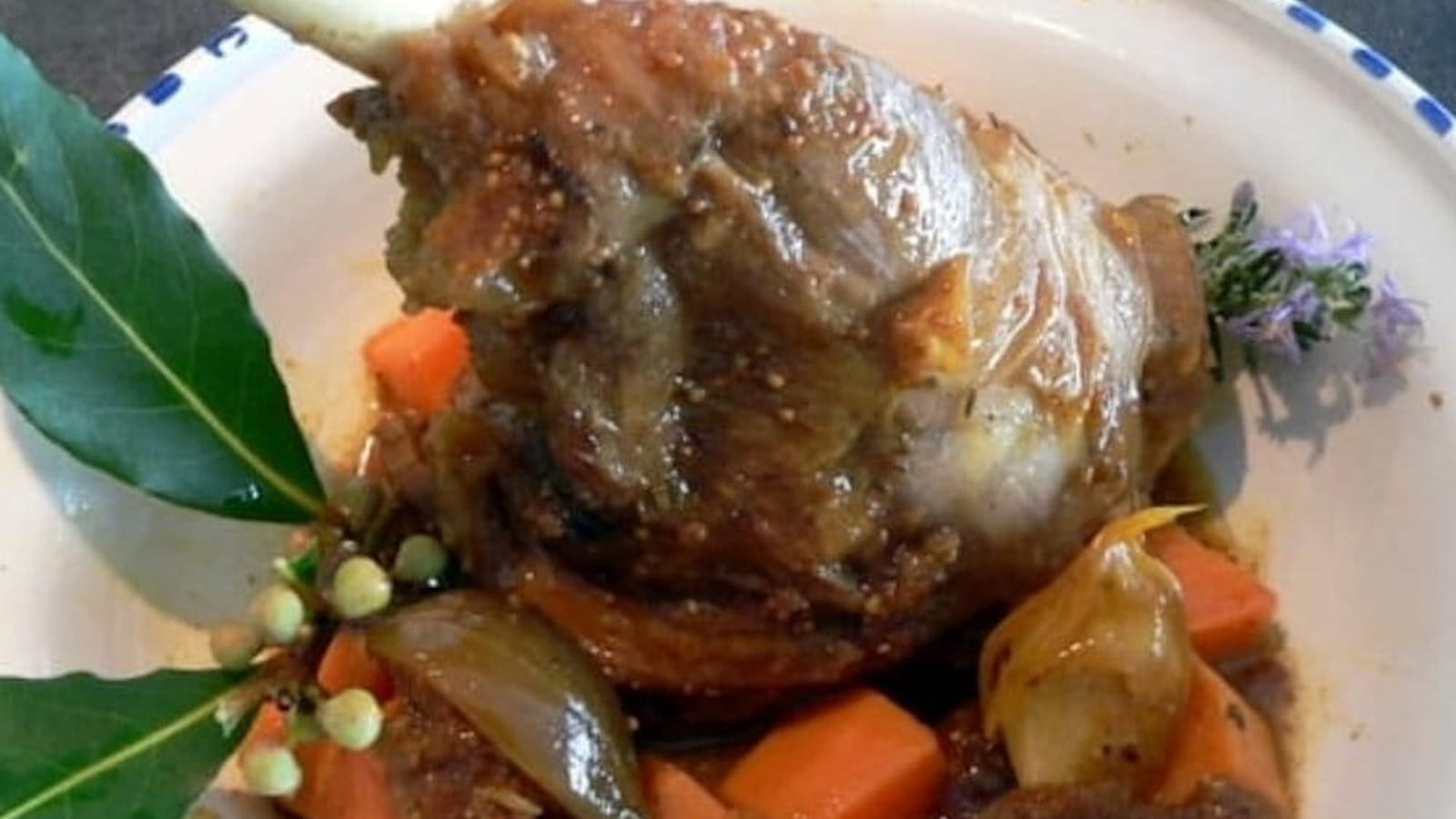 Tajine de souris d'agneau aux figues et patates douces