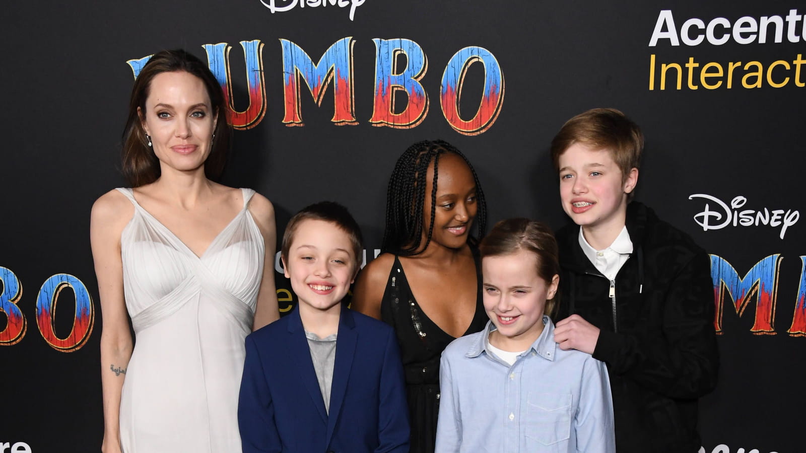 Angelina Jolie, ses filles Zahara, Vivienne, Shiloh et son fils Knox