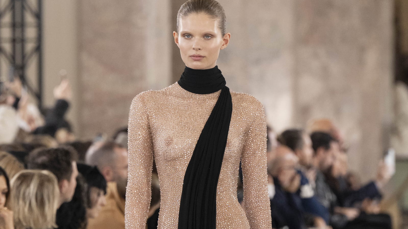 Look 30 du défilé Schiaparelli