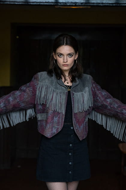 Maeve jou&eacute;e par Emma Mackey dans "Sex Education"