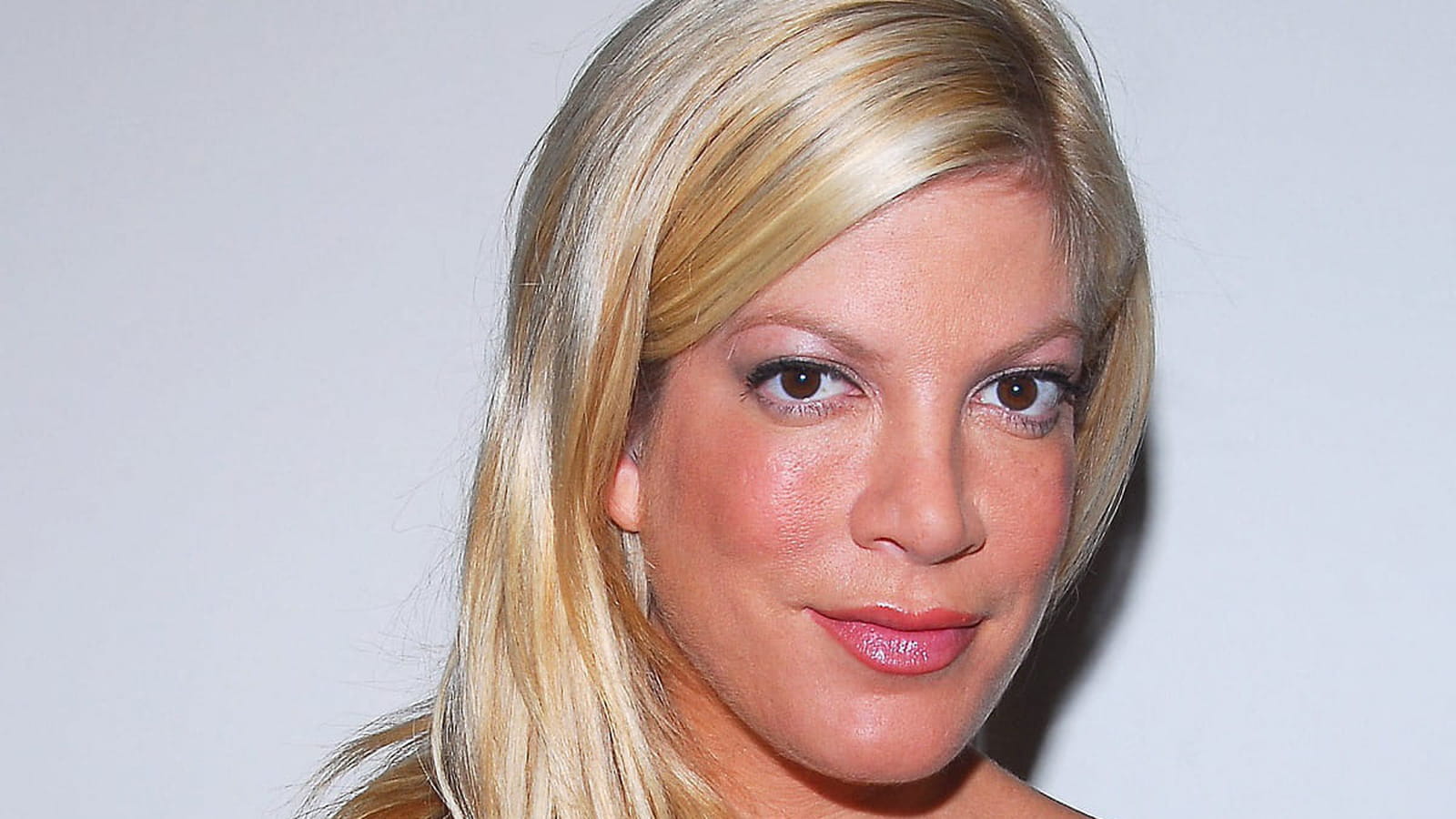 Tori Spelling, avant