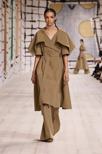 Look 1 du défilé Dior haute couture printemps-été 2024