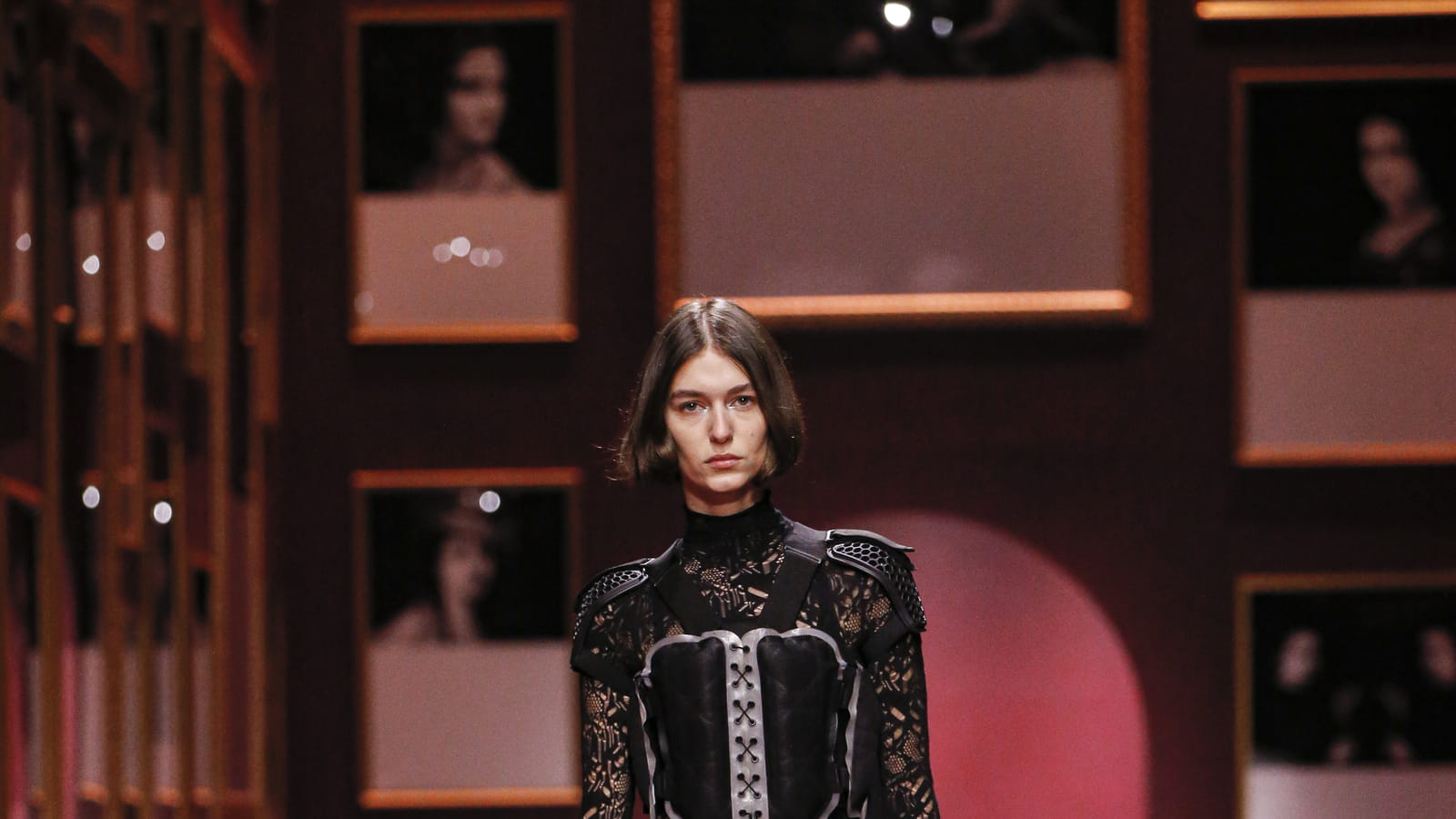 Look 9