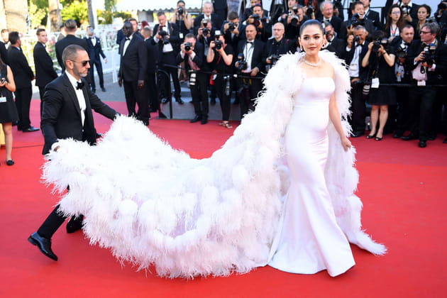 Montée des marches ou cérémonie de mariage ?