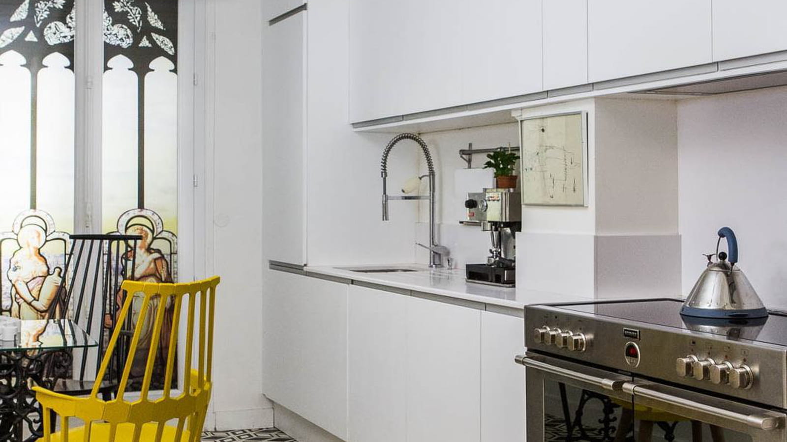 Cuisine IKEA et carreaux de ciment