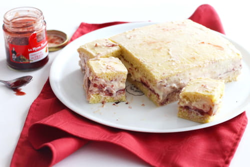 Gâteau crémeux à la vanille et à la fraise