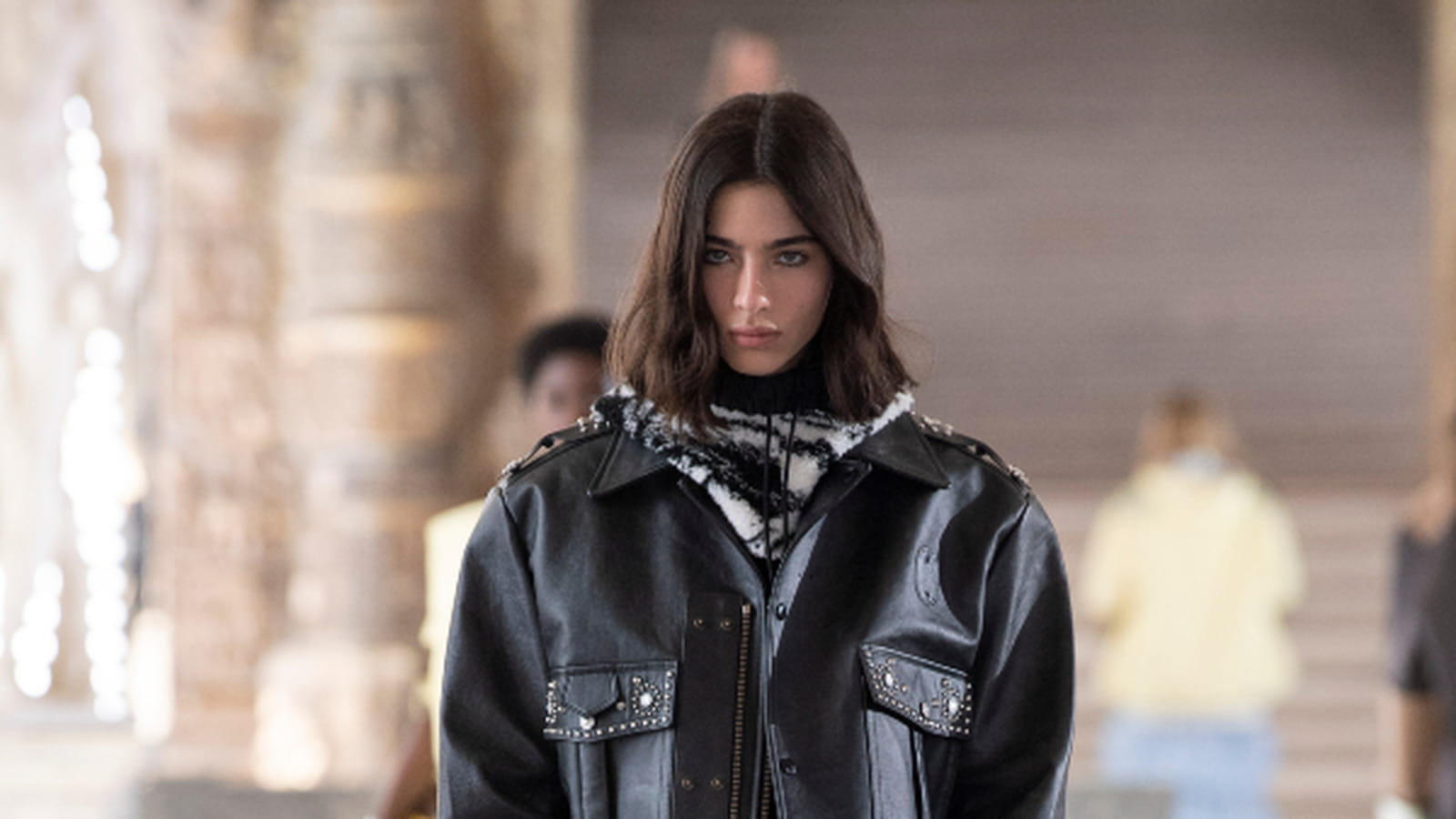 Look 12