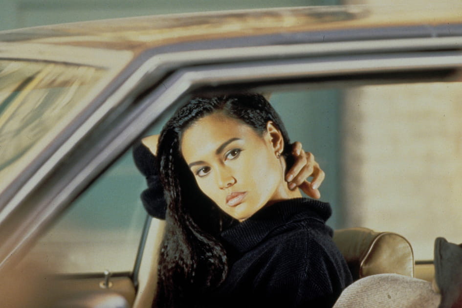 Les cheveux gaufr&eacute;s de Tia Carrere