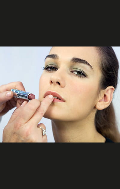 Etape 8&nbsp;: le rouge &agrave; l&egrave;vres