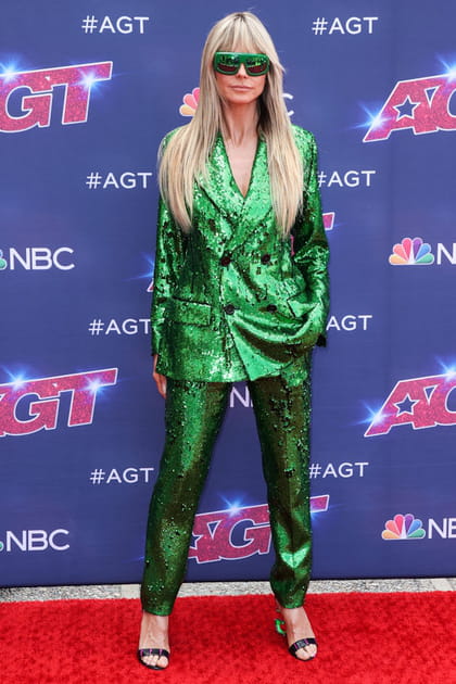 Heidi Klum en ensemble vert &agrave; sequins