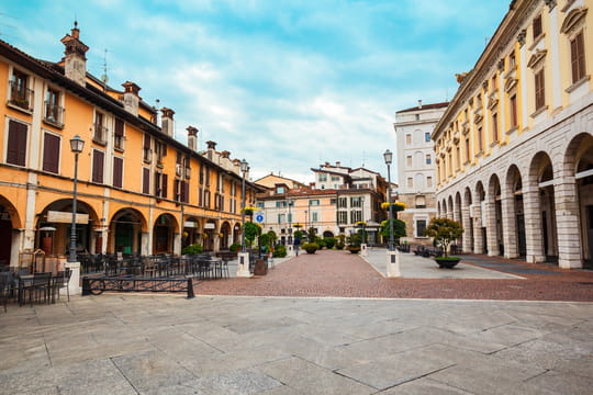 Oubliez Milan, cette ville est celle qu'il faut voir en Italie avant que les touristes n'y d&eacute;barquent tous