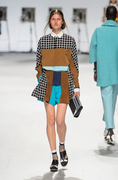 Le d&eacute;fil&eacute; Issey Miyake