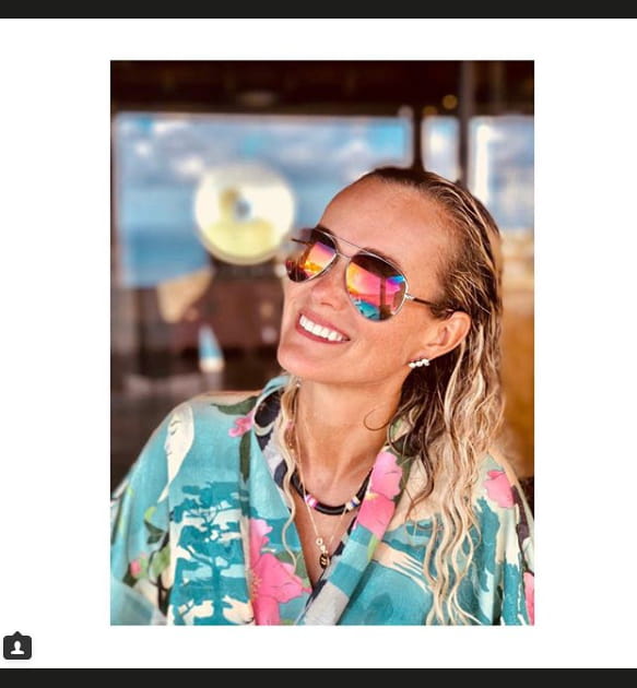 Les beach waves de Laeticia Hallyday