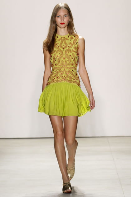 D&eacute;fil&eacute; Jenny Packham