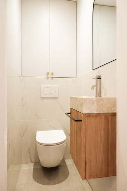 Apr&egrave;s&nbsp;: un cabinet de toilettes raffin&eacute; et bien rang&eacute;