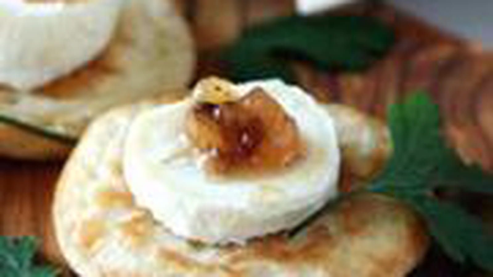 Blinis au bouchon du Quercy et confiture de poire cannelle et éclats de noix