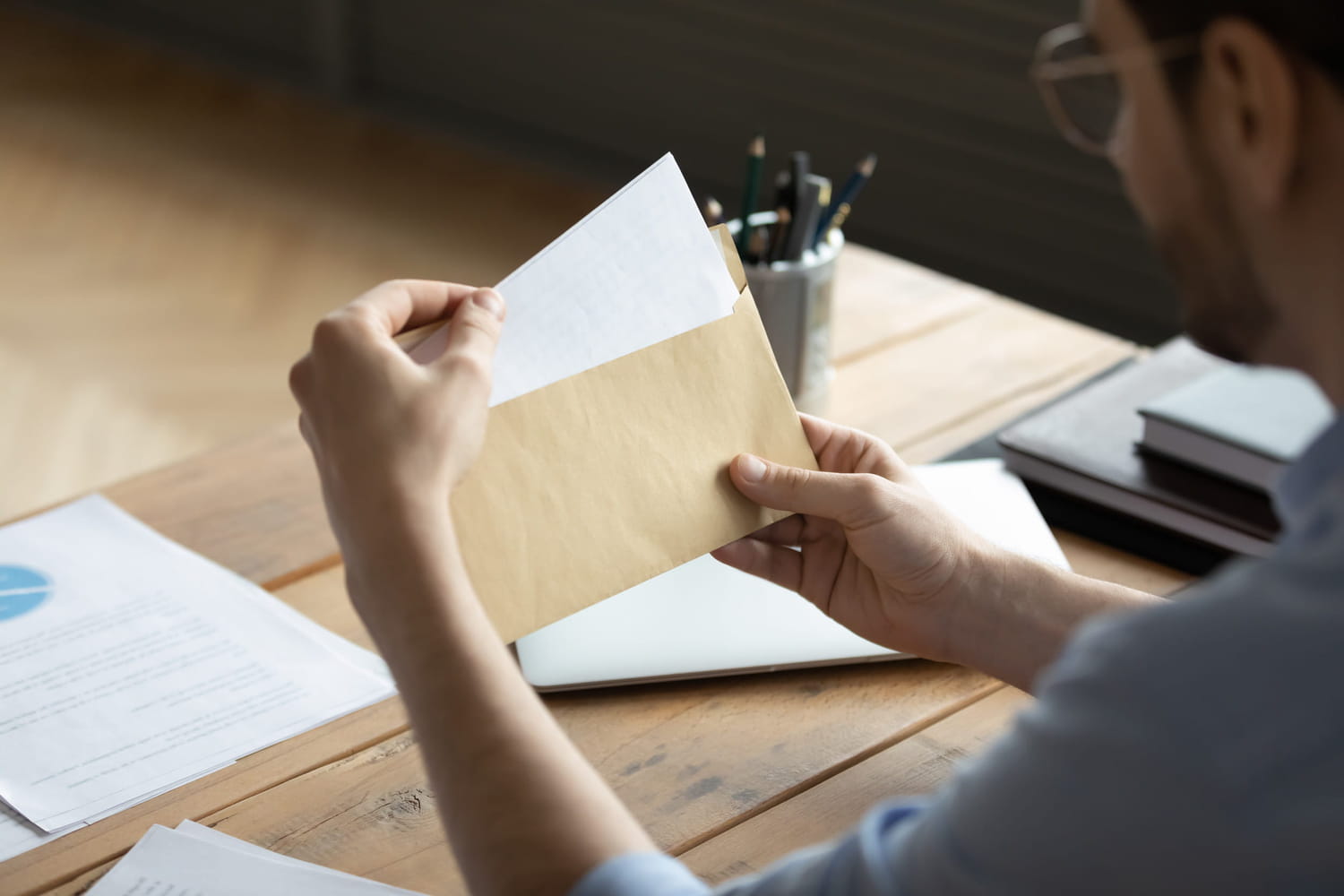 This is the only way to send a registered letter while being truly protected This is the only way to send a registered letter while being truly protected