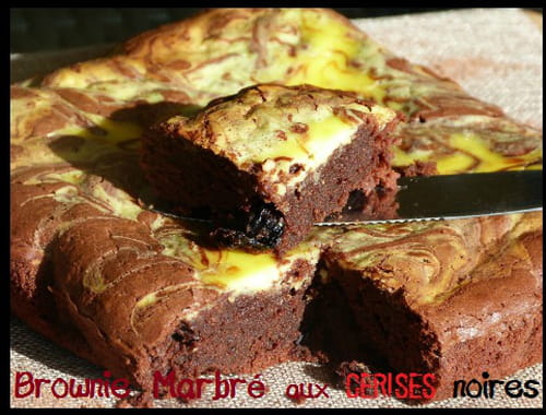 Brownies marbré aux cerises noires