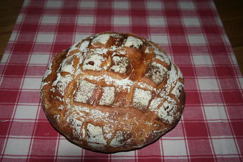Pain rustique farinée