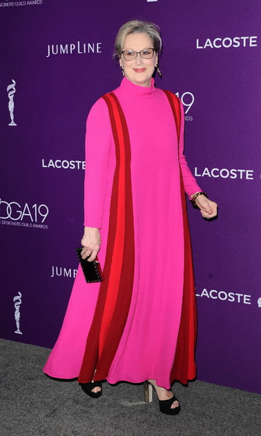 Meryl Streep en robe longue rose à rayures Valentino