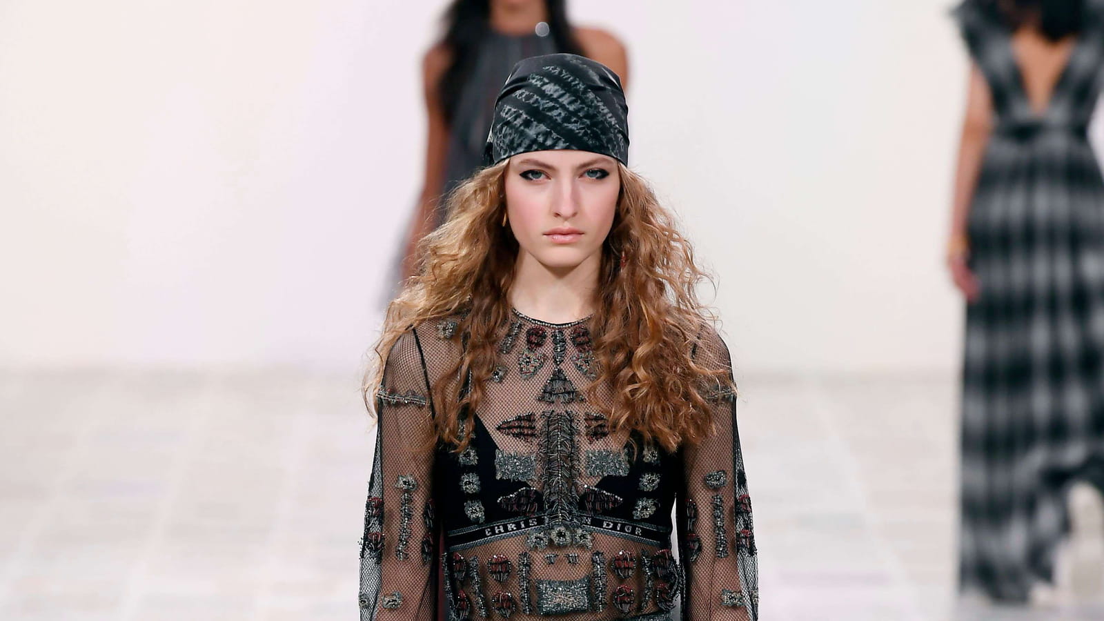 Look 83