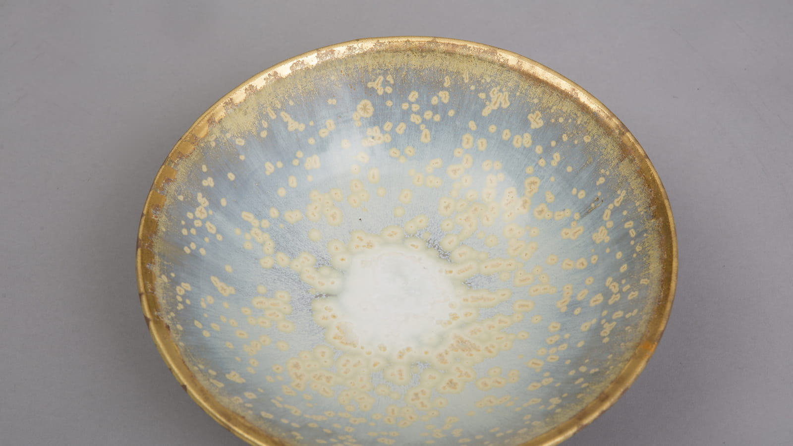 Plat Karen Swami