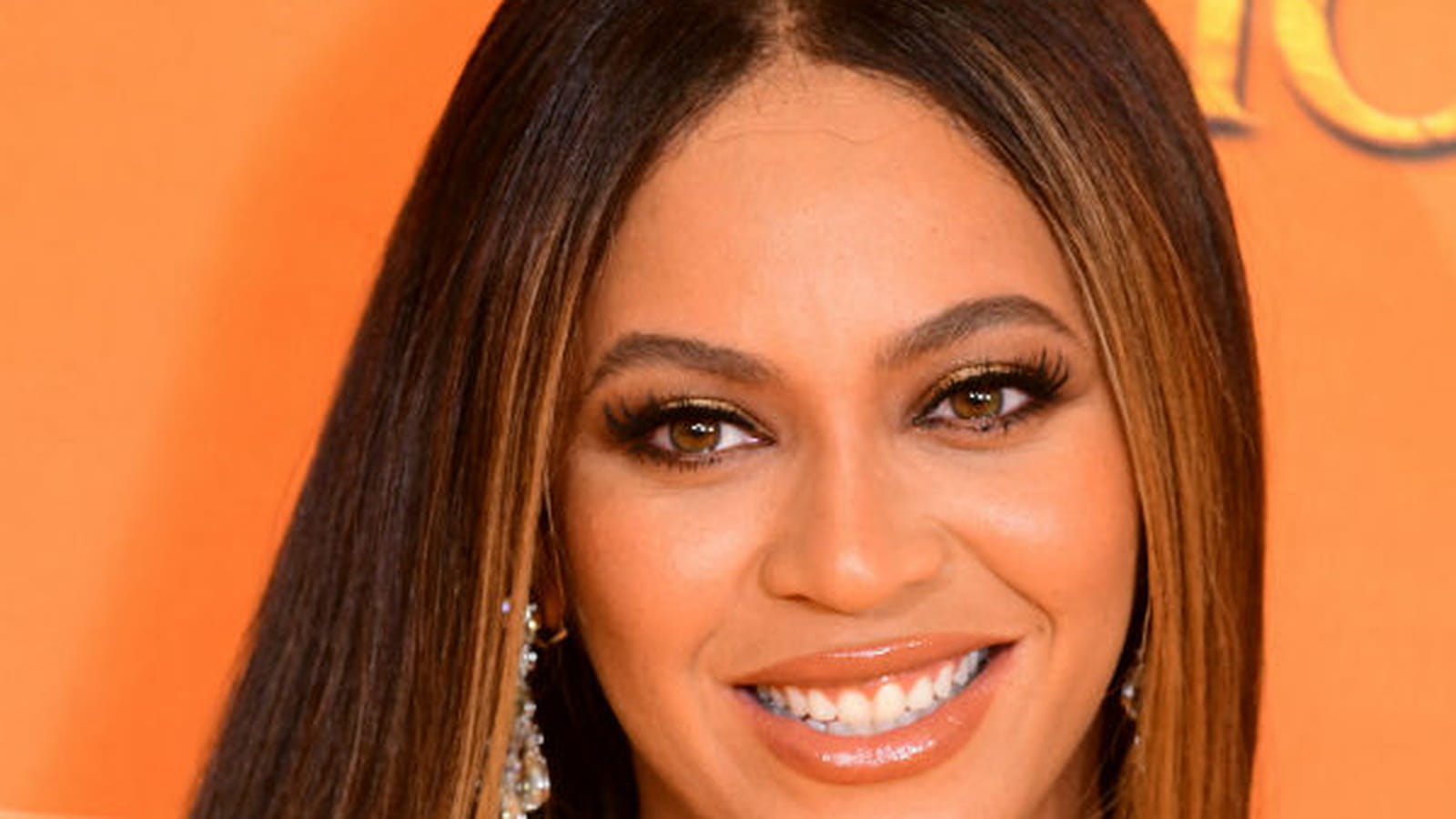 Les paupières dorées de Beyoncé