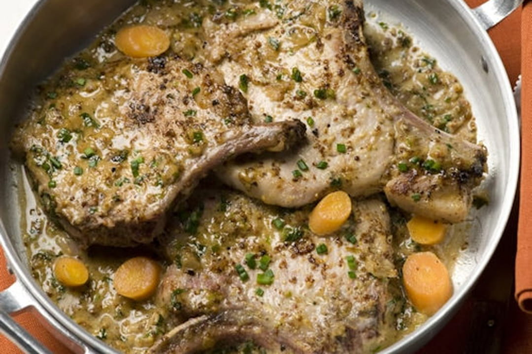 Côtes de porc à la moutarde et à l'estragon