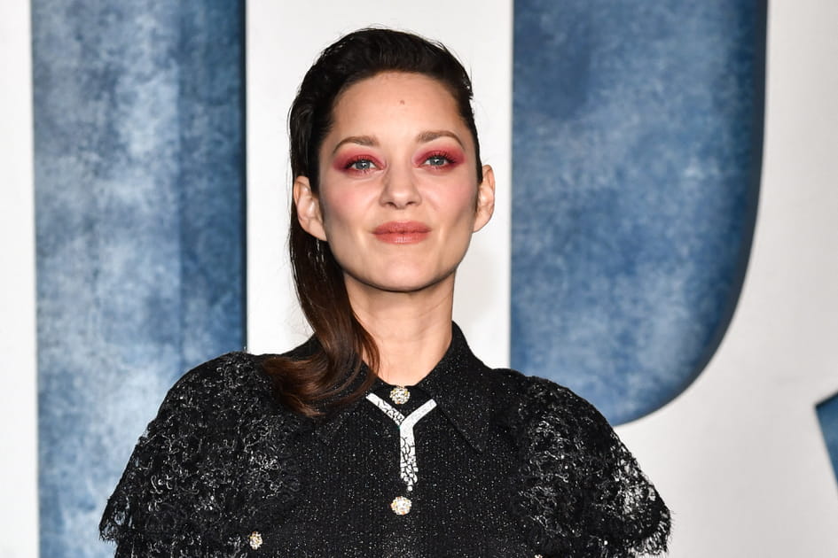 Marion Cotillard opte pour un look audacieux