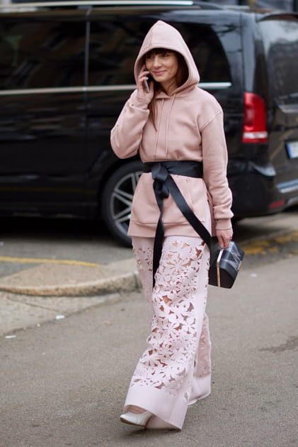 Le hoodie twist&eacute;