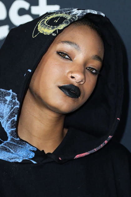 Le rouge &agrave; l&egrave;vres noir de Willow Smith