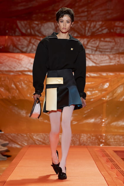Look 20 du défilé Louis Vuitton printemps-été 2024