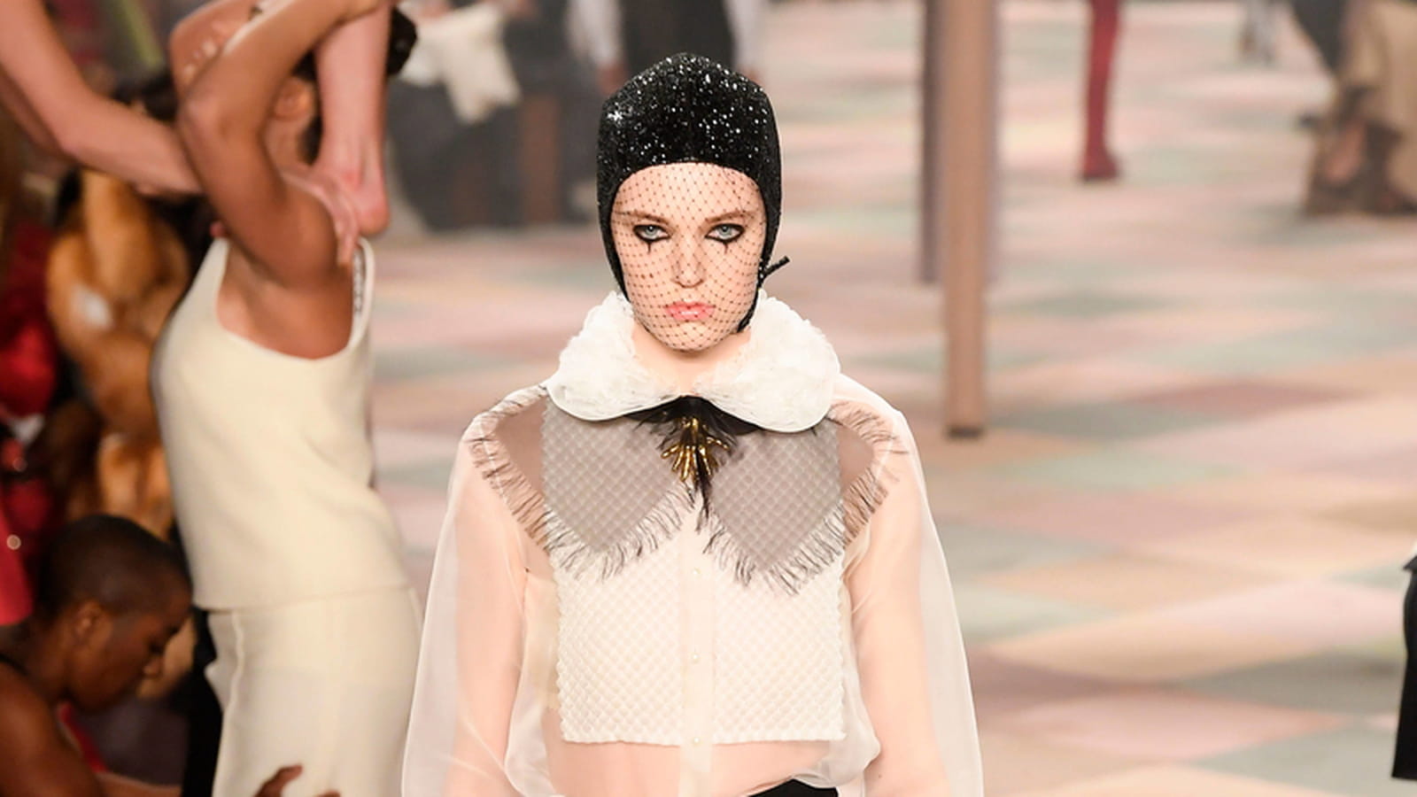 Look 9