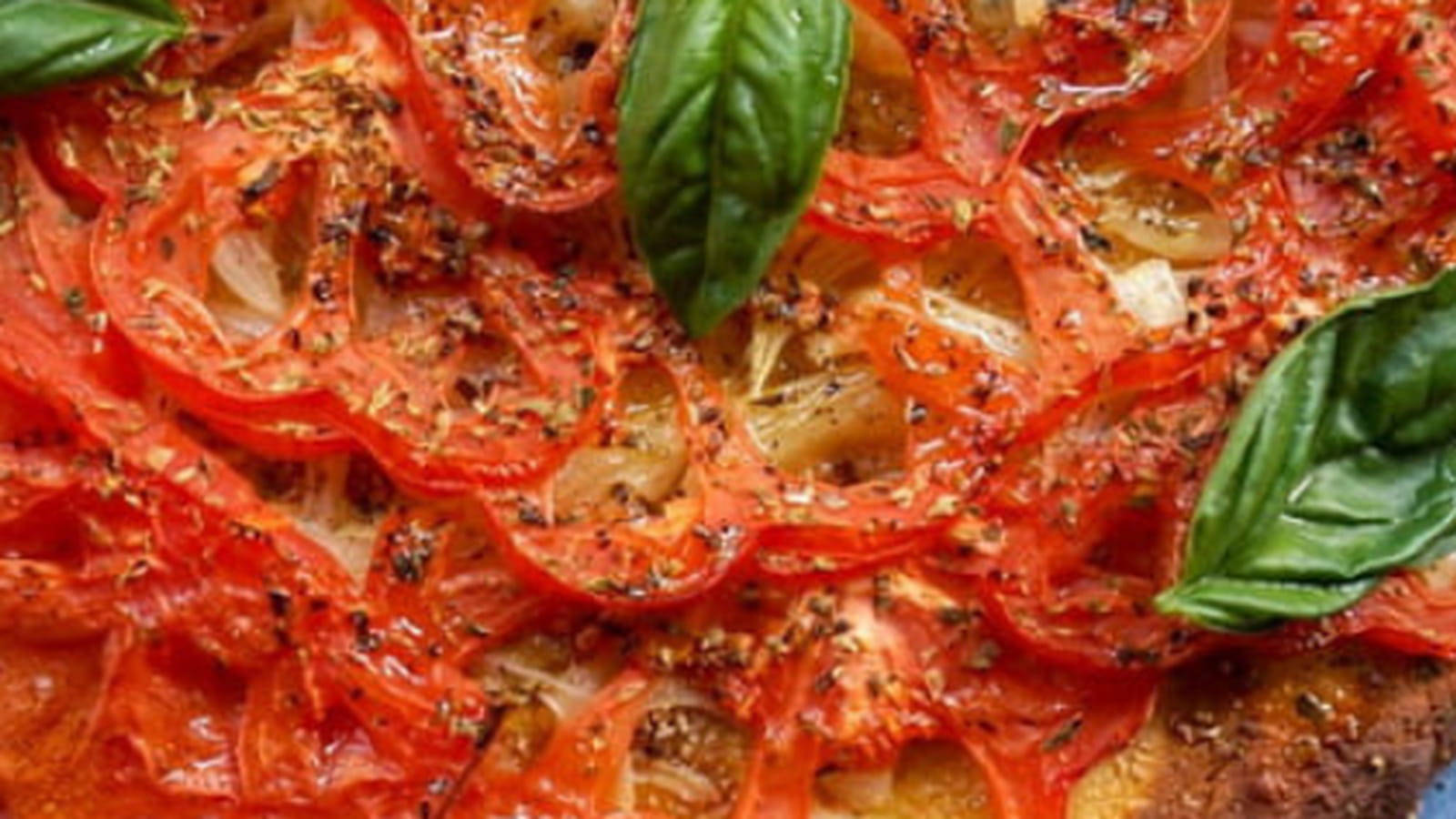 Tarte fine à la tomate d’été