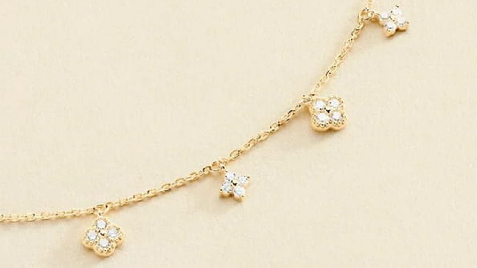 Collier Agatha
