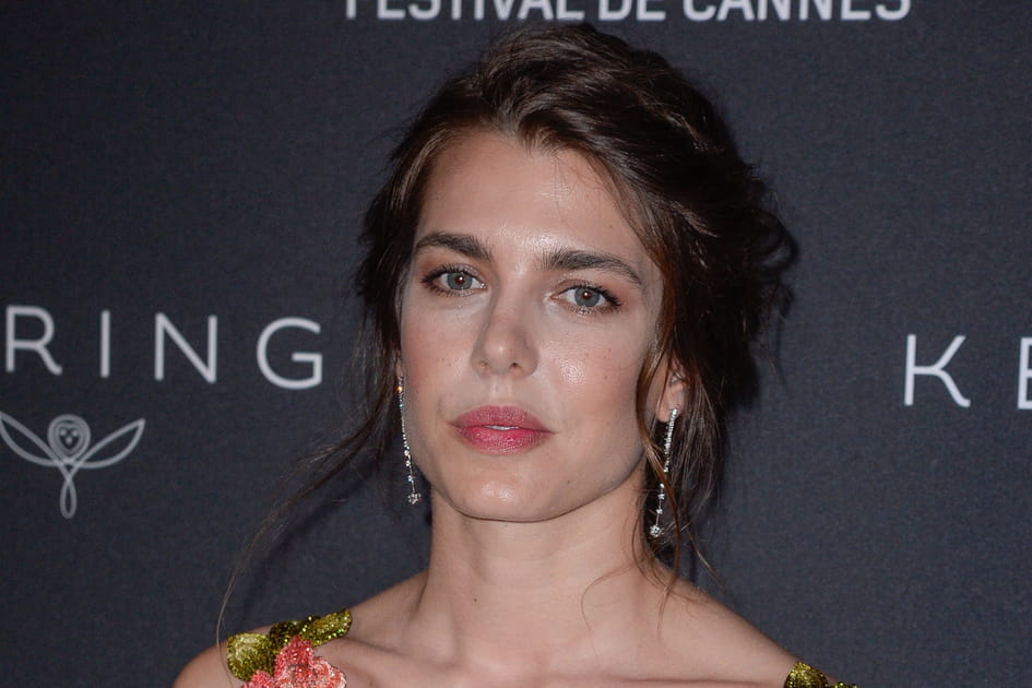 Le chignon boh&egrave;me  de Charlotte Casiraghi