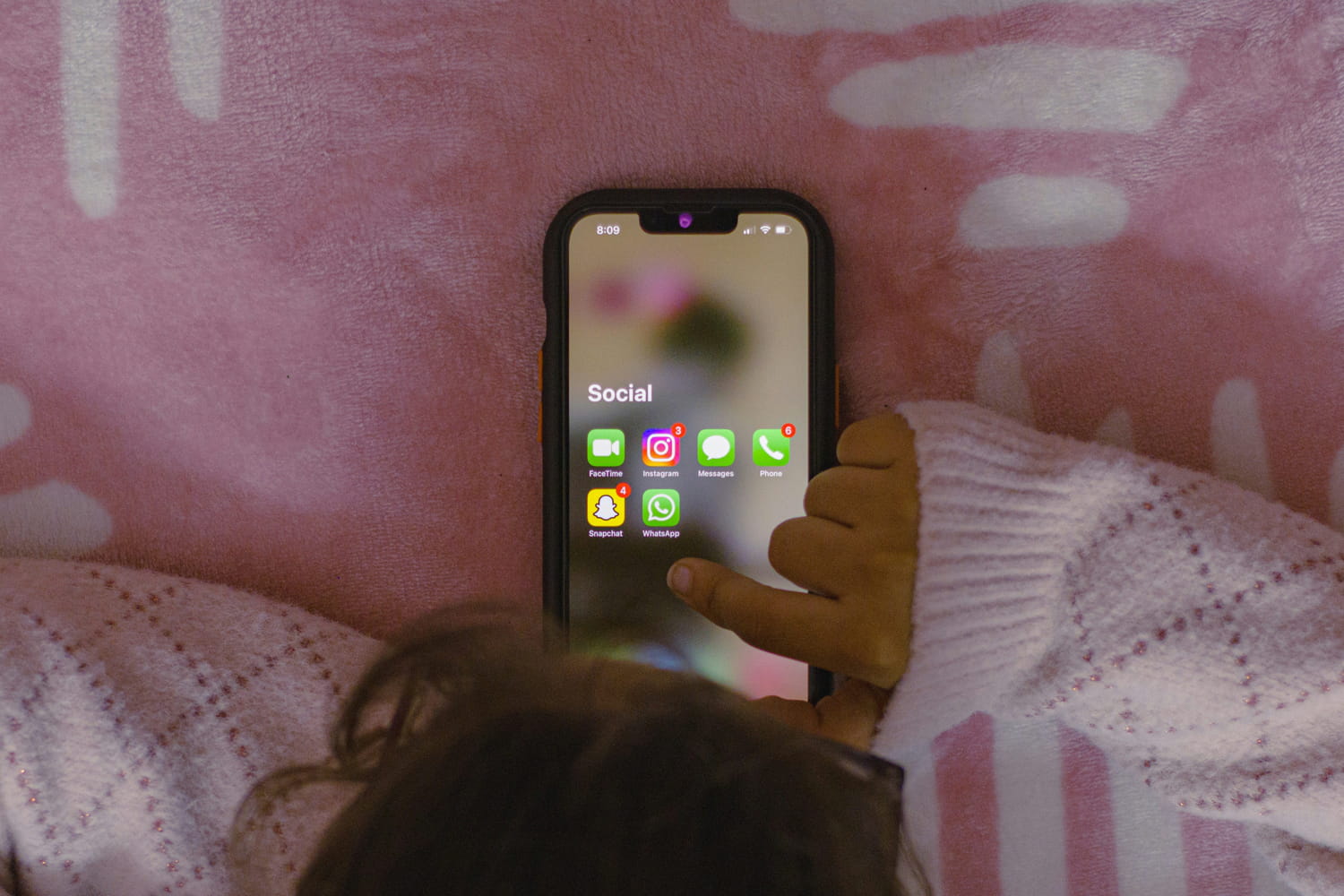 This radical rule of an expert limits screens without cries at home
