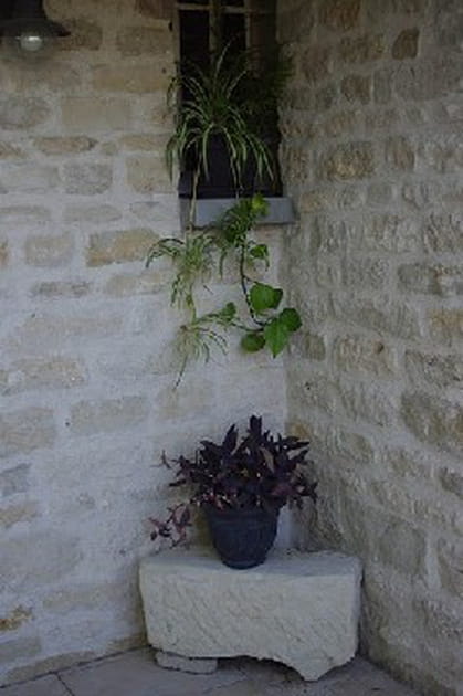 La pierre, un mat&eacute;riau omnipr&eacute;sent dans le jardin
