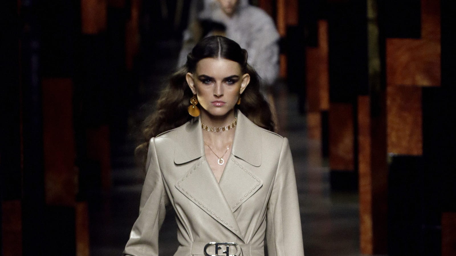 Look 13