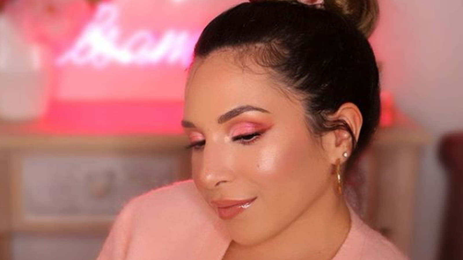 @elsamakeup