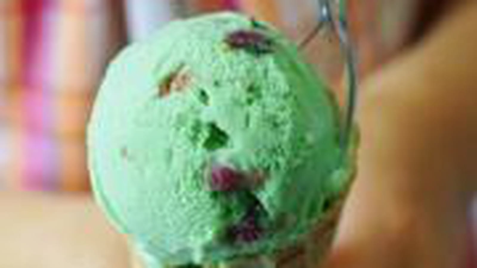 Glace à la pistache et figues au pineau