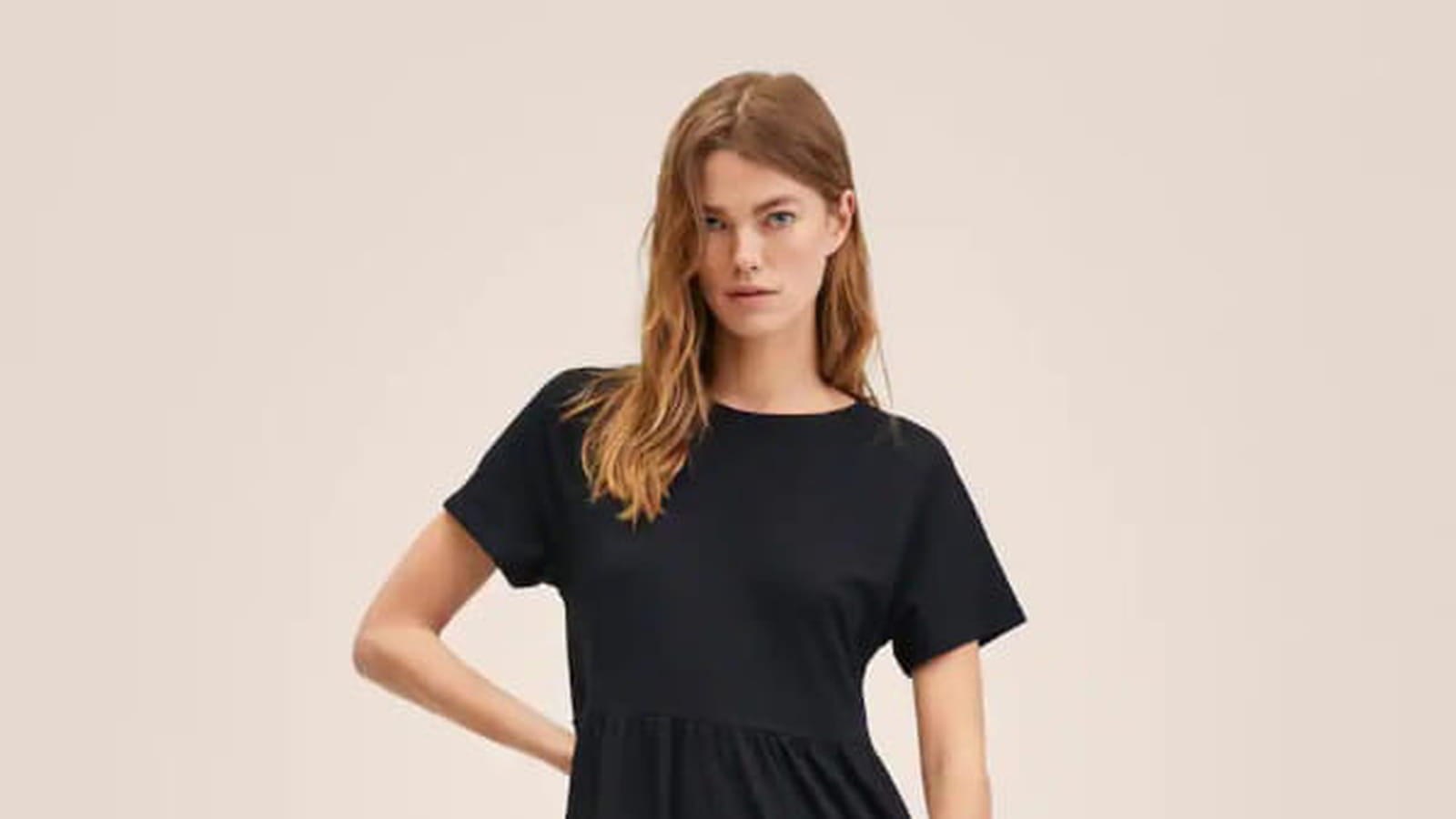 Robe en maille fluide Mango 