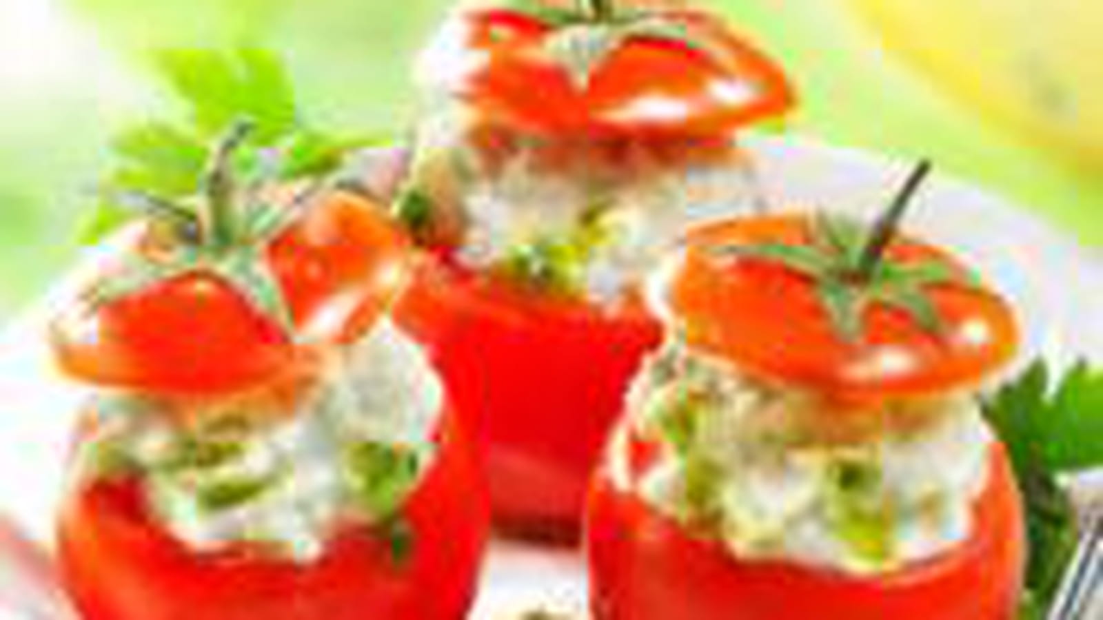Tomates cerise farcies, coulis persil