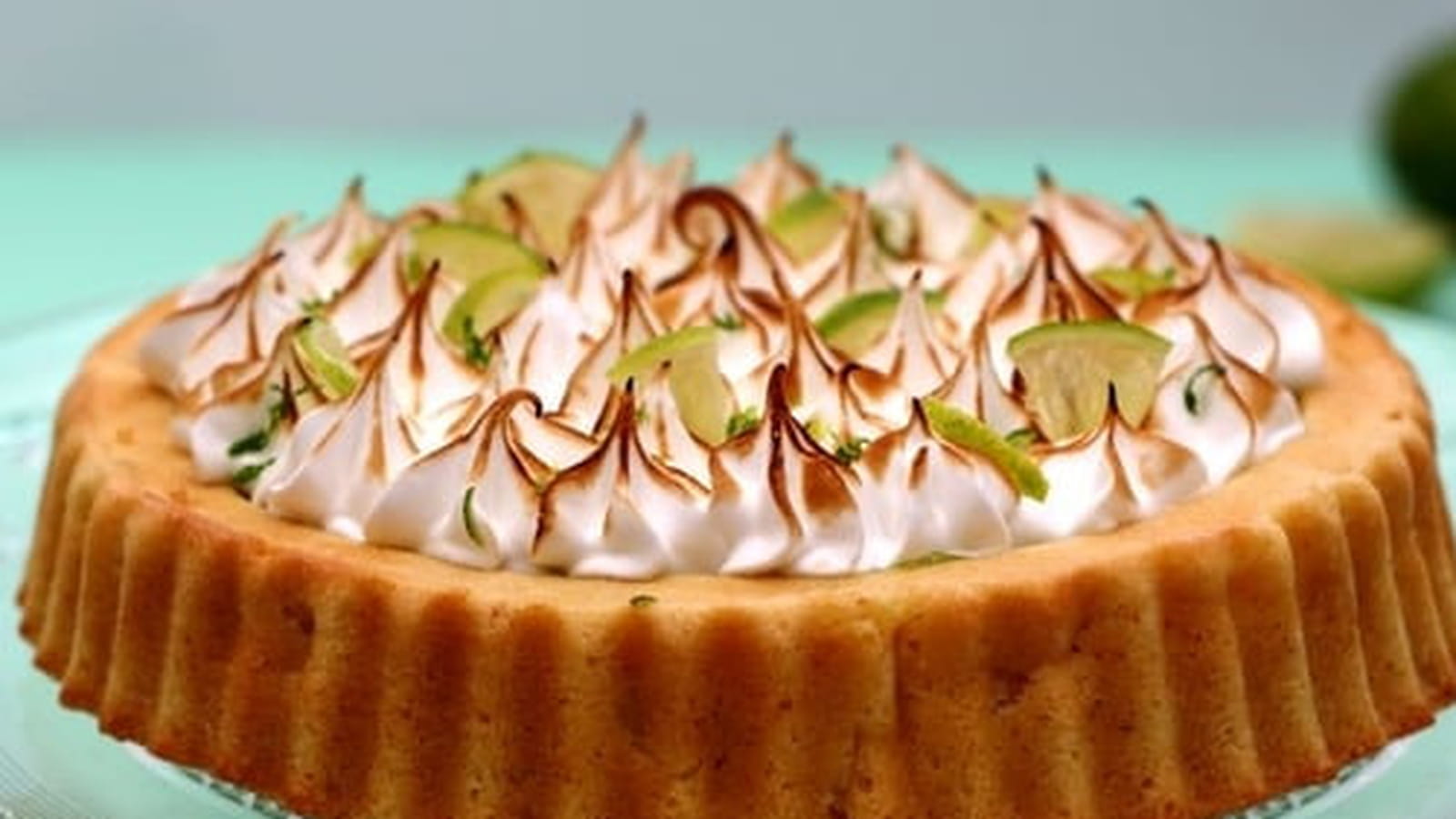 Gâteau exotique meringué (ananas, coco et citron vert)